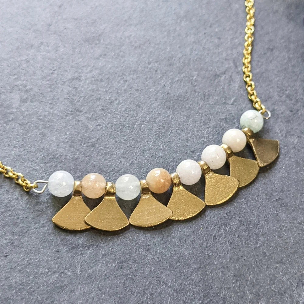 NWT Baizaar Stone Petal Necklace, Amazonite - Picture 4 of 6